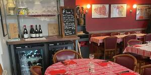 restaurant
