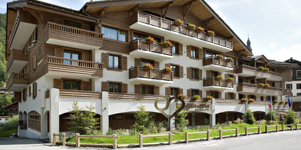 Au Coeur du Village - facade