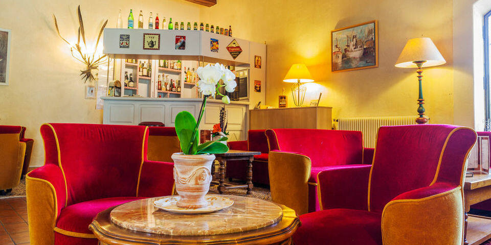 Auberge de Tavel — divers