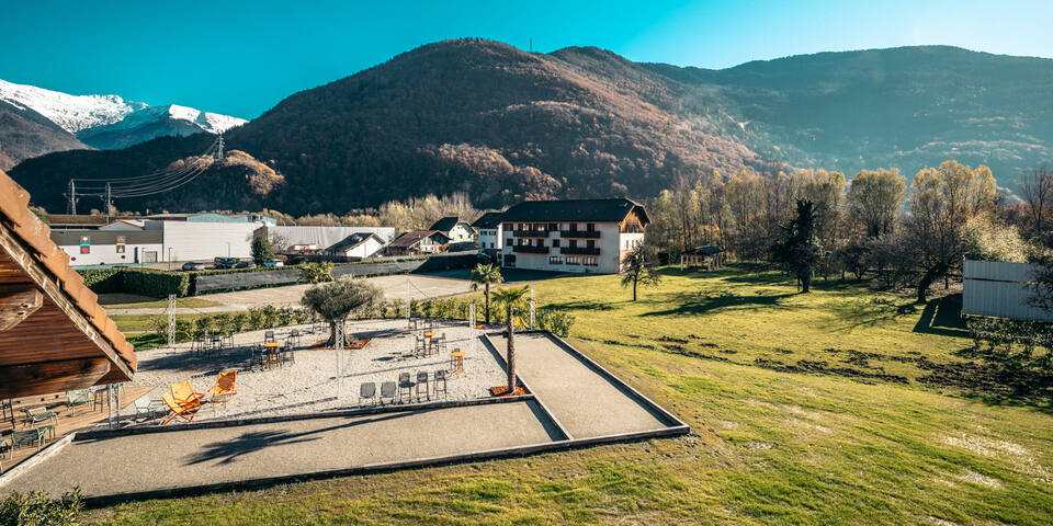 Base Camp Lodge Albertville - Hôtel - facade
