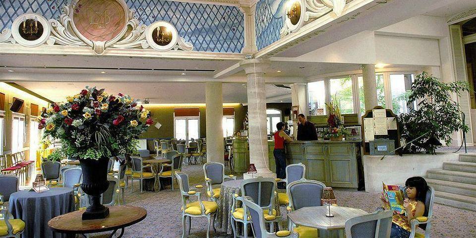 restaurant