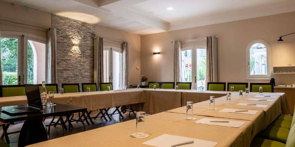 Best Western L’Orangerie — salles_reunion