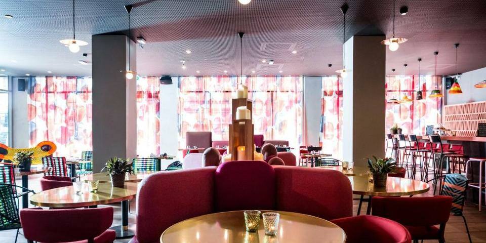 restaurant