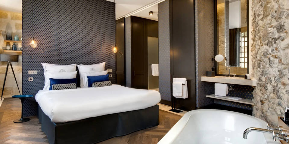 Boutique Hotel des Remparts & SPA — chambre