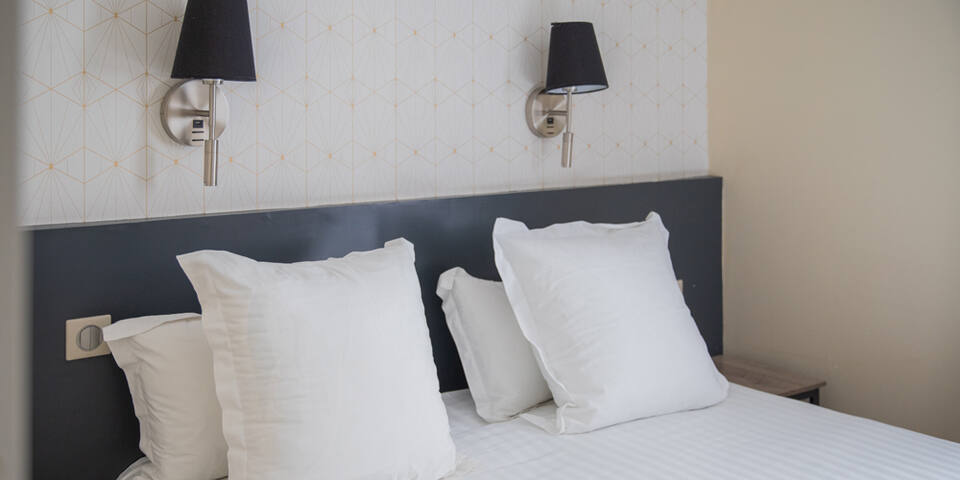 Brit Hotel Confort Nîmes Ouest — chambre
