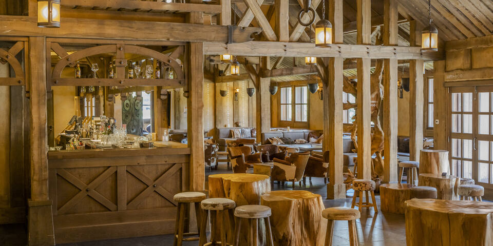restaurant