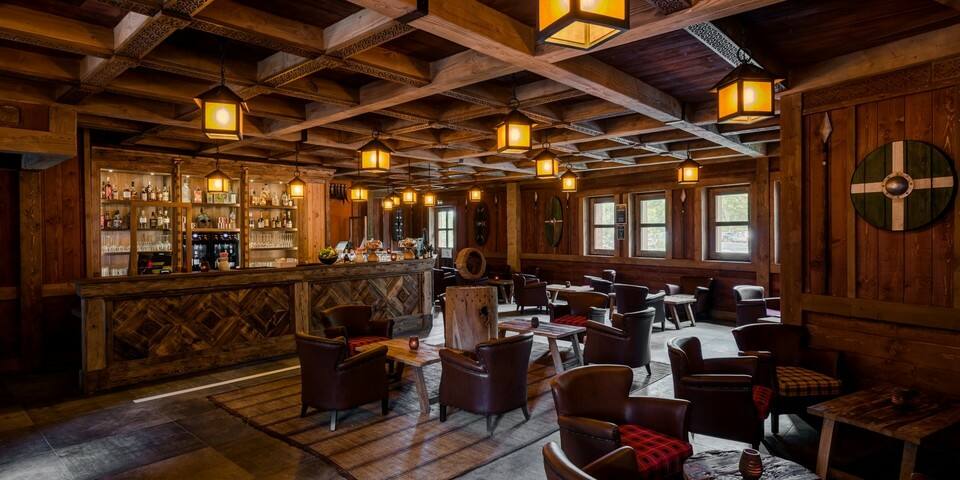 restaurant