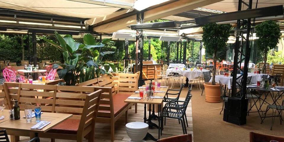 restaurant