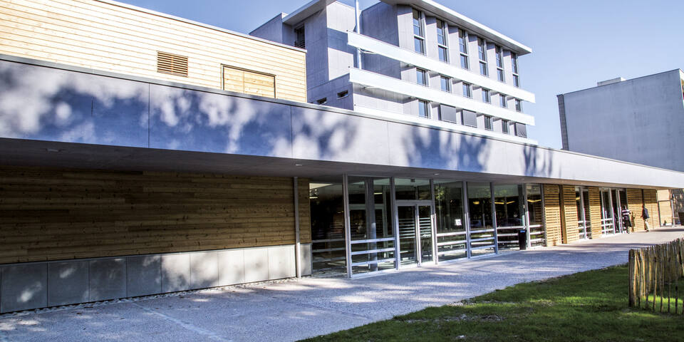 Centre d'Affaires Sarcus - facade