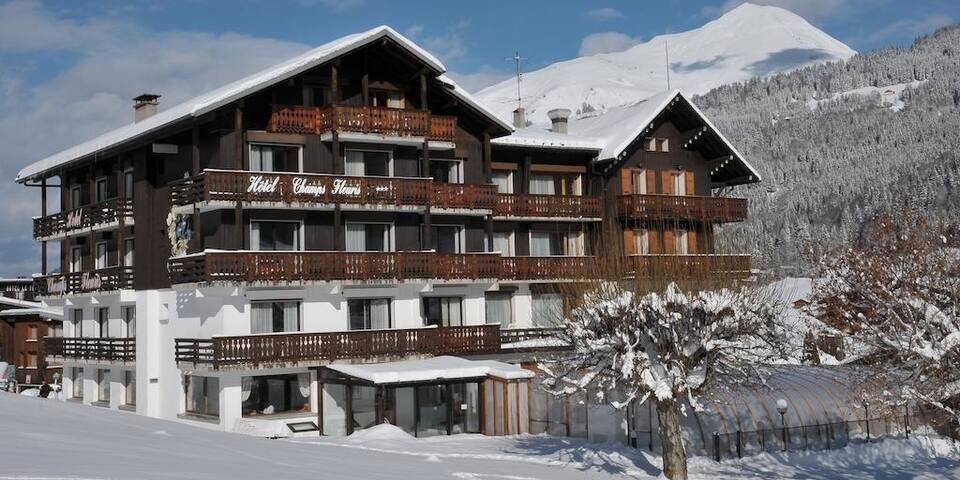 Champs Fleuris - facade
