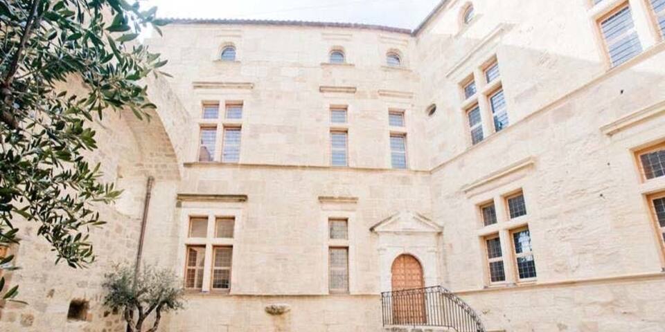 Chateau de dio — facade