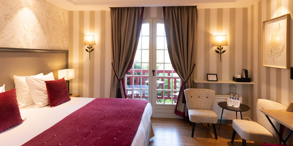 Château de la Tour - Chantilly — chambre