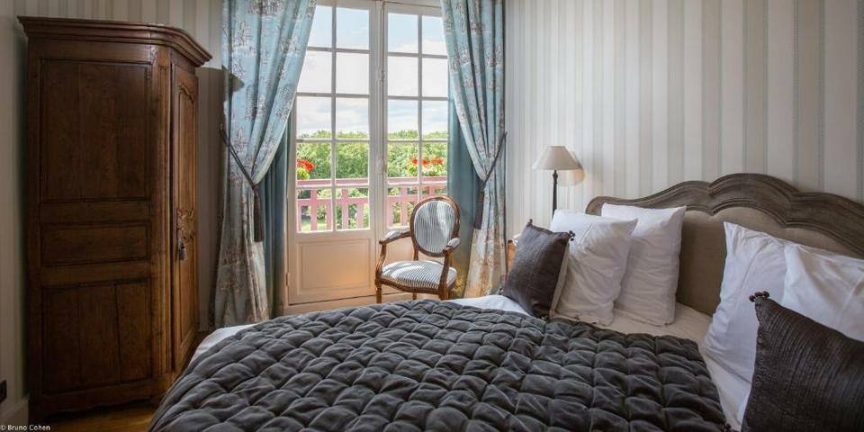 Château de la Tour - Chantilly — chambre