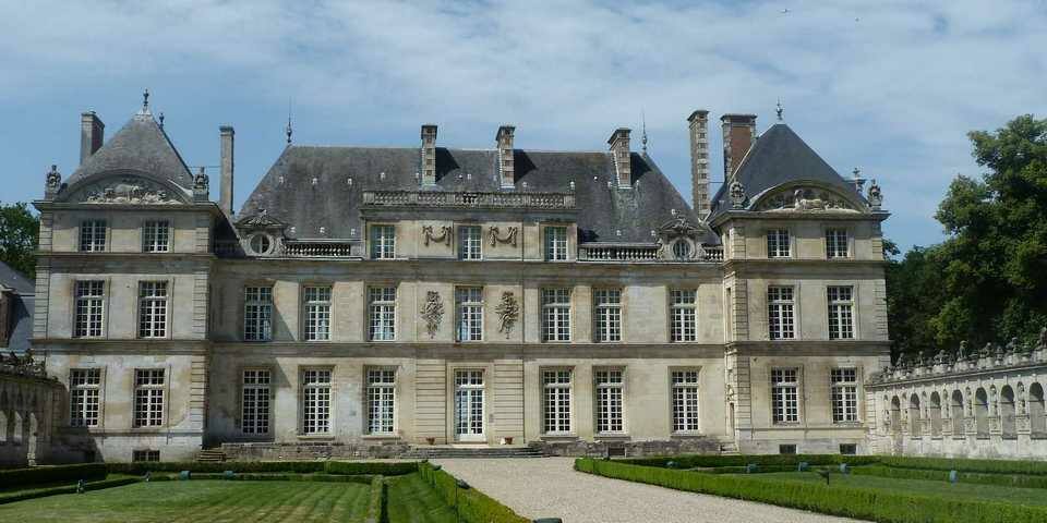 Château de Raray - facade