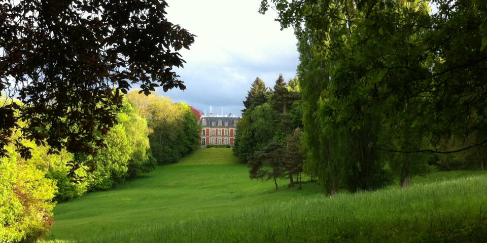 Château et Orangerie de Châtenay - facade