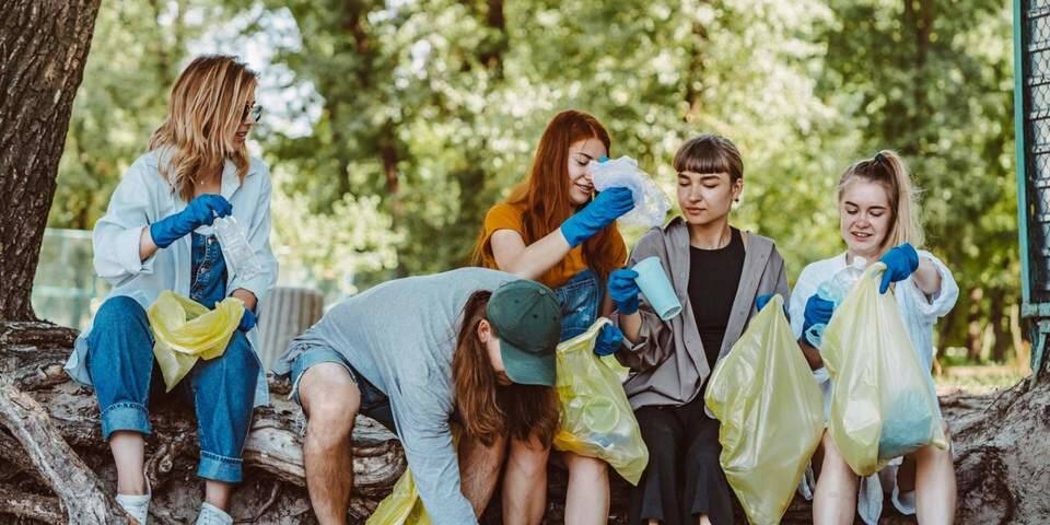Clean Up Clash - Ecco La Luna