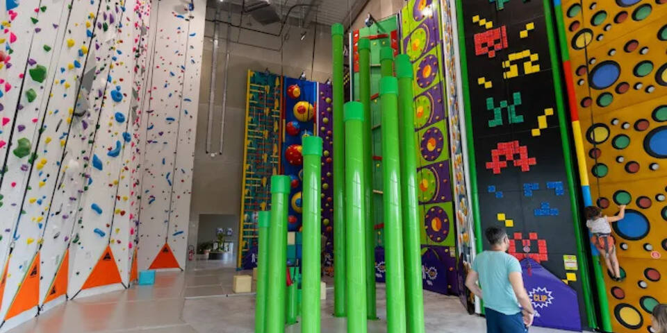 Climb Up Cergy