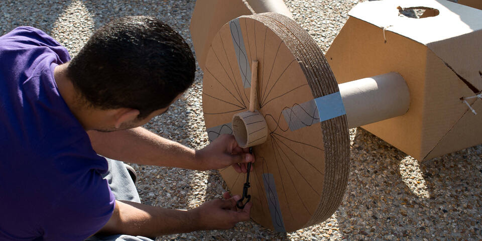 Construction de Voitures en Carton