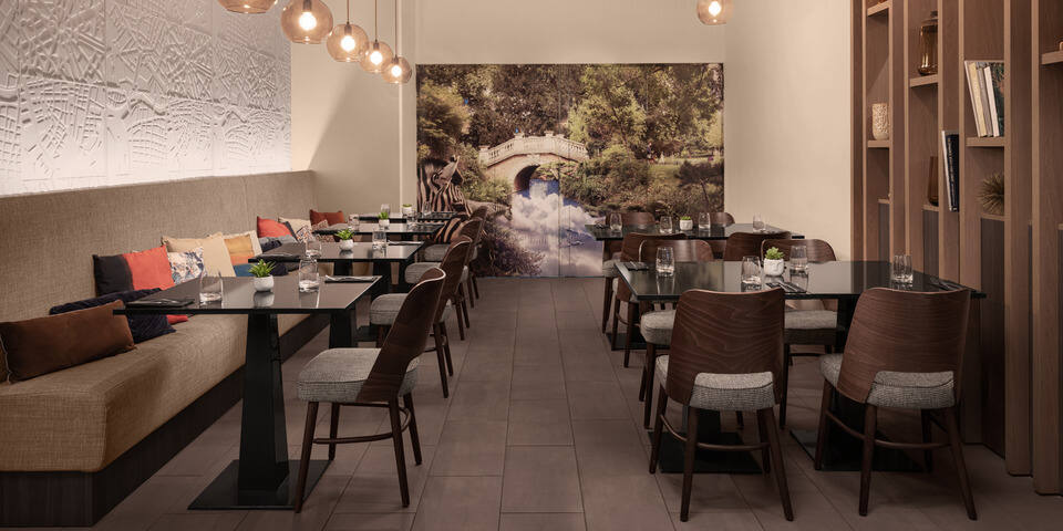 restaurant