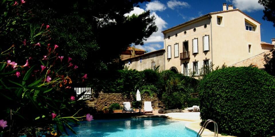 Domaine De Beaumont — facade