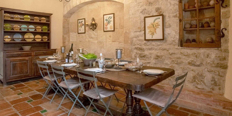 Domaine Des Clos — restaurant