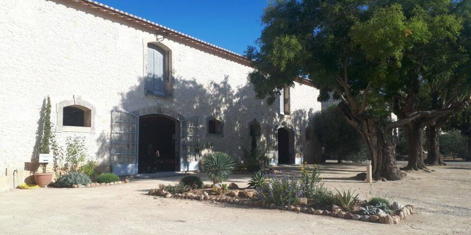 Domaine des Grands Chais — master