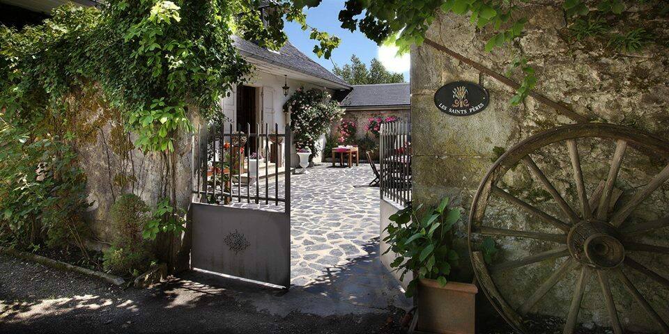Domaine des Saints Pères - facade