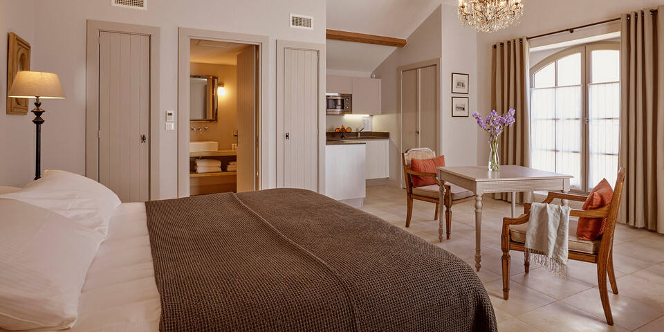 Domaine St-Pierre de Serjac — chambre
