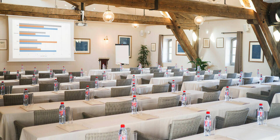Domaine St-Pierre de Serjac — salles_reunion