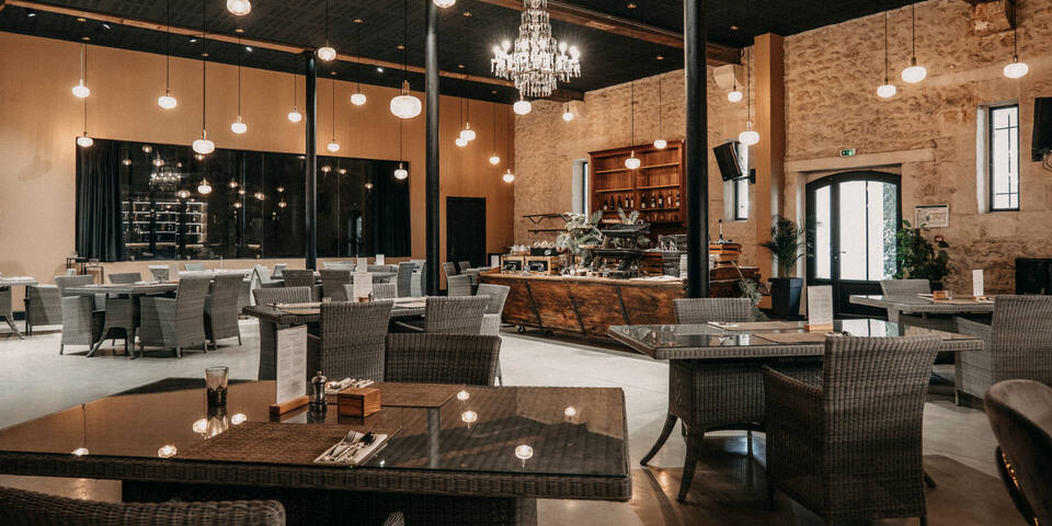 Domaine St-Pierre de Serjac — salles_reunion