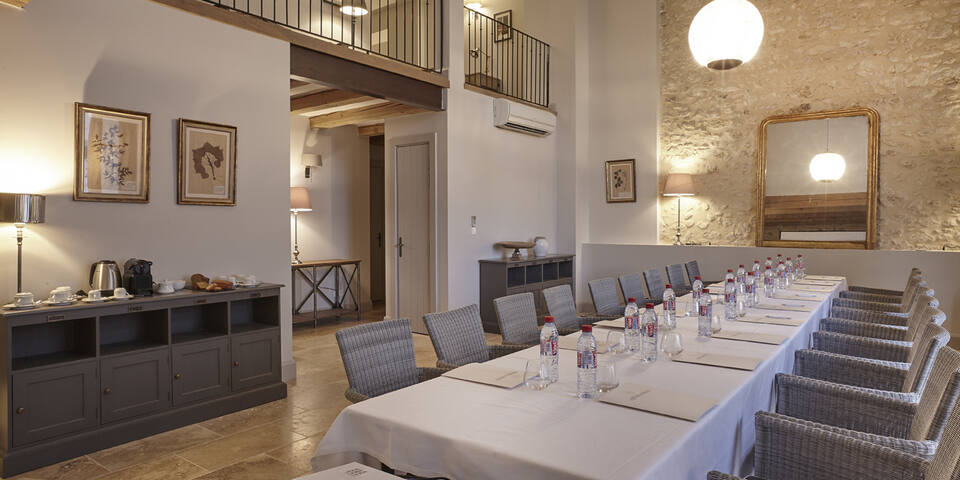 Domaine St-Pierre de Serjac — salles_reunion