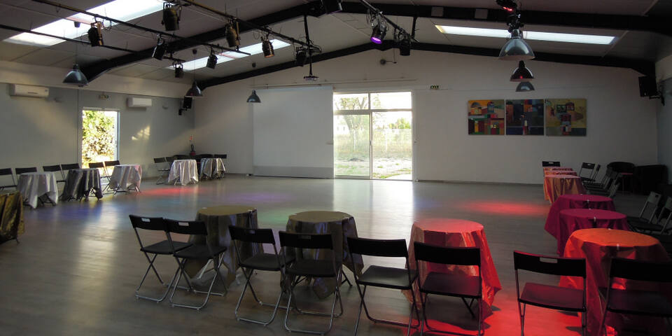 El salon de Tango — salles_reunion
