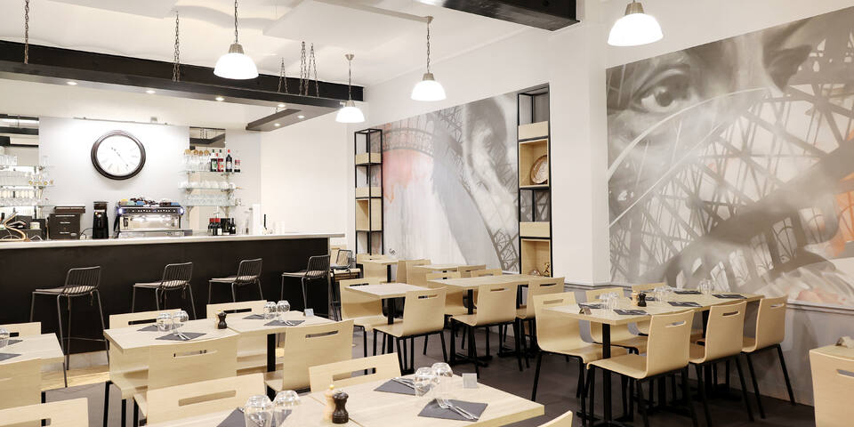 restaurant