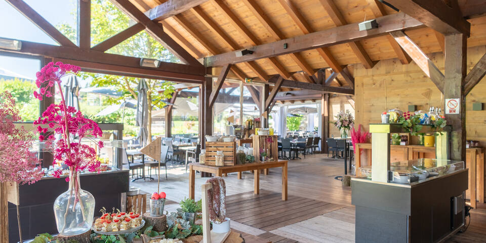 Evian Resort Golf Club - restaurant