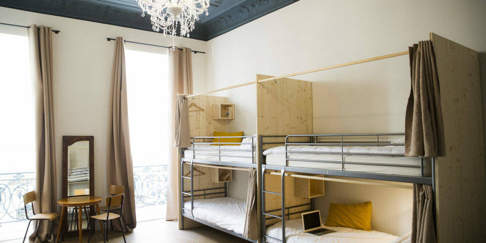 Georges Hostel & Café — chambre