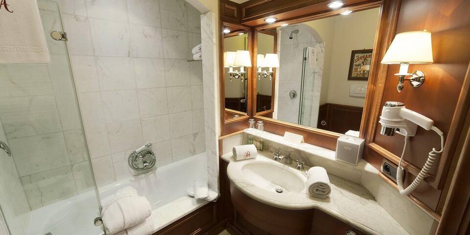 Grand Hôtel des Alpes - chambre