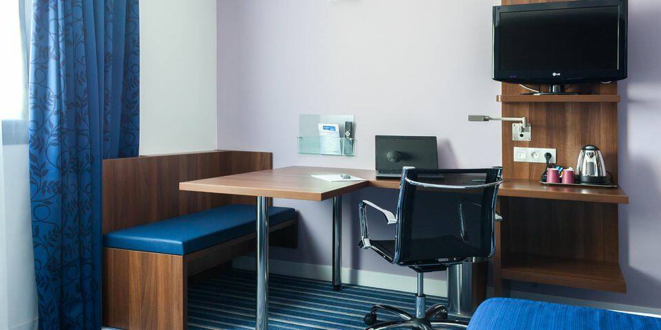Holiday Inn Express Montpellier - Odysseum — chambre