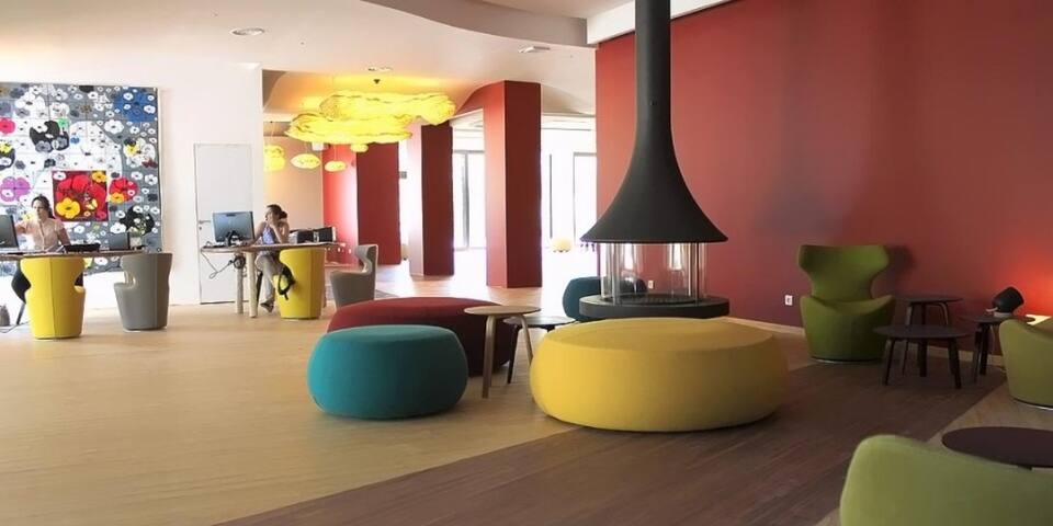 Hotel C Suites — divers