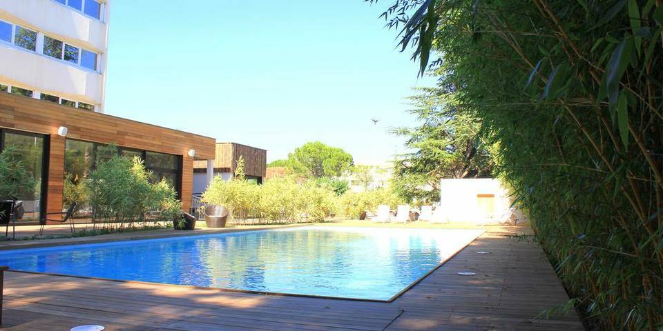 Hotel C Suites — divers