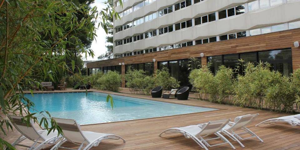 Hotel C Suites — master