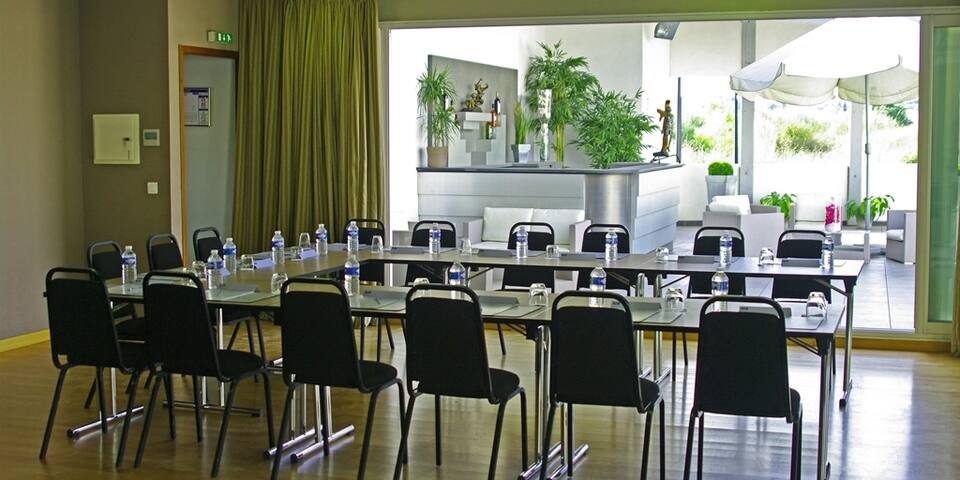 Hôtel Campanile Montpellier Croix d'Argent — salles_reunion