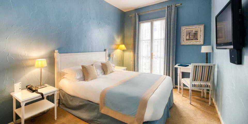 Hôtel D'aragon — chambre