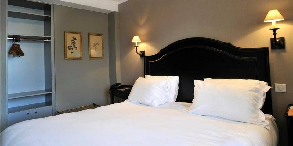 Hôtel de la Treille — chambre