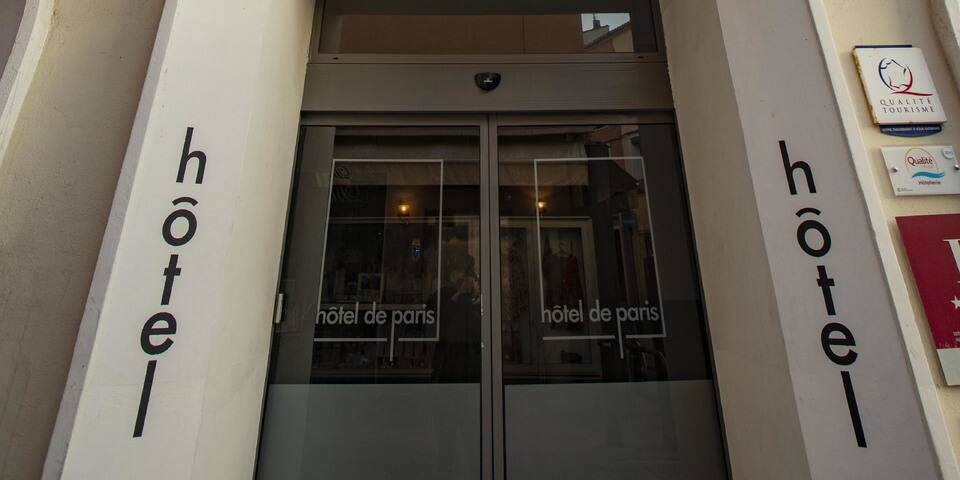 Hôtel De Paris à Sète — facade