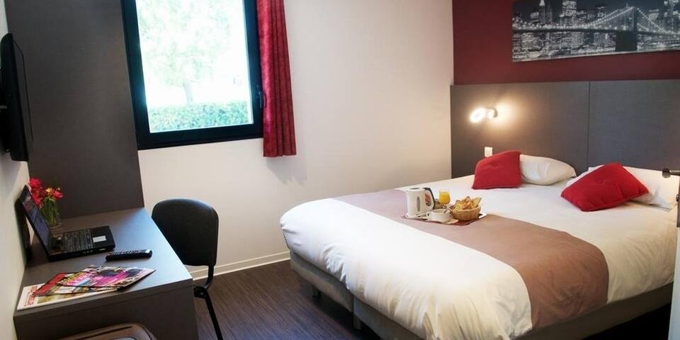 Hôtel du Parc Euromédecine — chambre