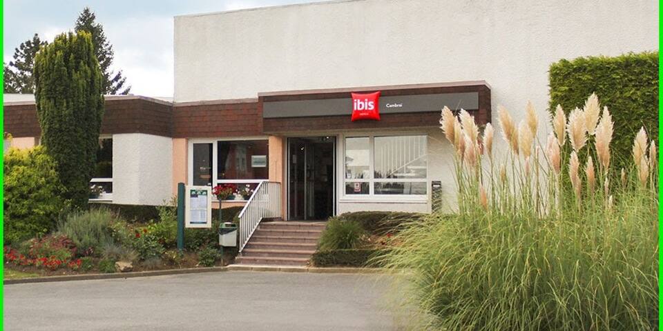 Hotel ibis Cambrai — master