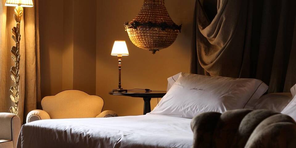 Hôtel Jardins Secrets — chambre