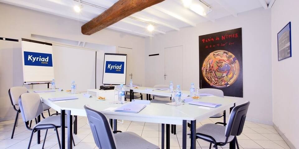 Hôtel Kyriad Nimes Centre — master