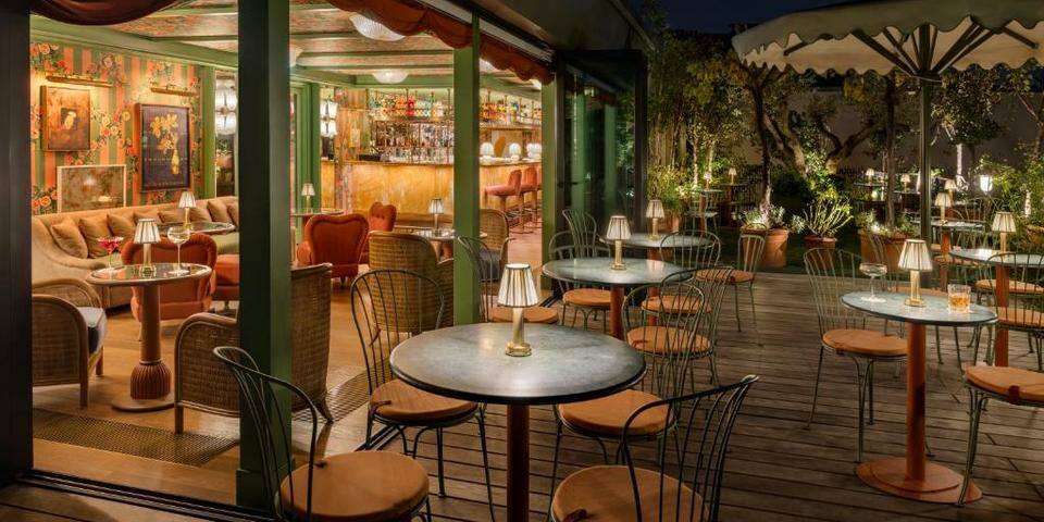 restaurant