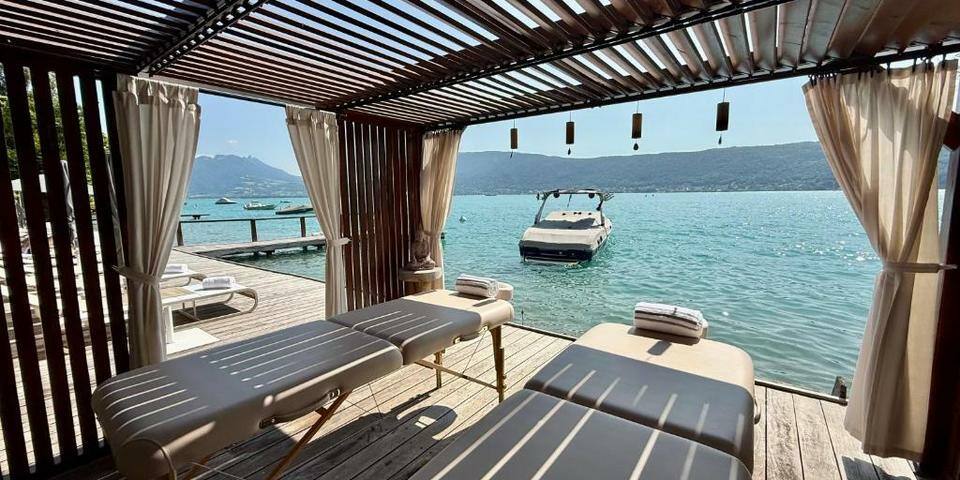 Hôtel La Maison Bleue par Yoann CONTE - divers